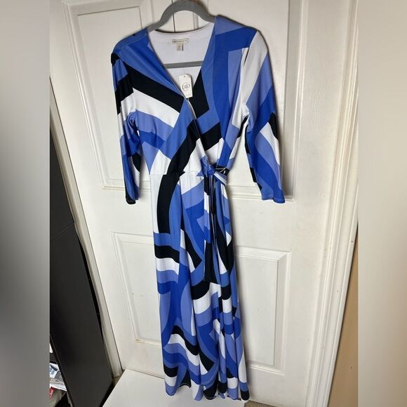 NWT Beautiful Cato Blue Black White Wrap VNeck Maxi Dress Long Sleeve Size XS - Picture 1 of 6